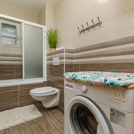 דירה With Parking Space - 24301 מאקרסקה