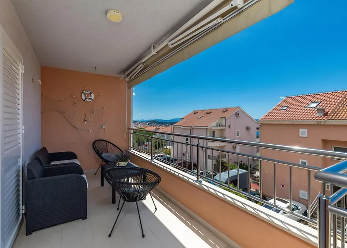 Διαμέρισμα With Parking Space - 24301 *